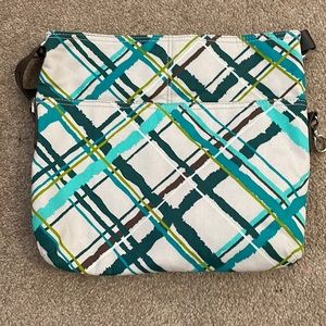 Thirty-one crossbody suite cross n’ fold. 876b sea plaid print. New